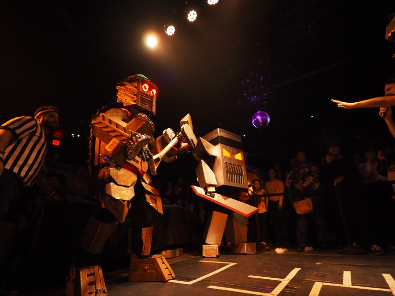Giant Robot Fight Club photograph 8